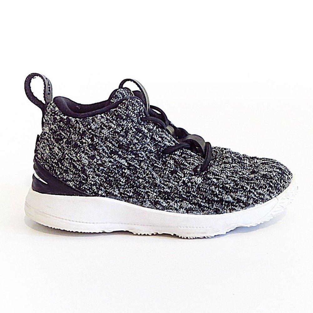Kids Lebron 15 - Toddler Nike Size 10C - "Oreos"